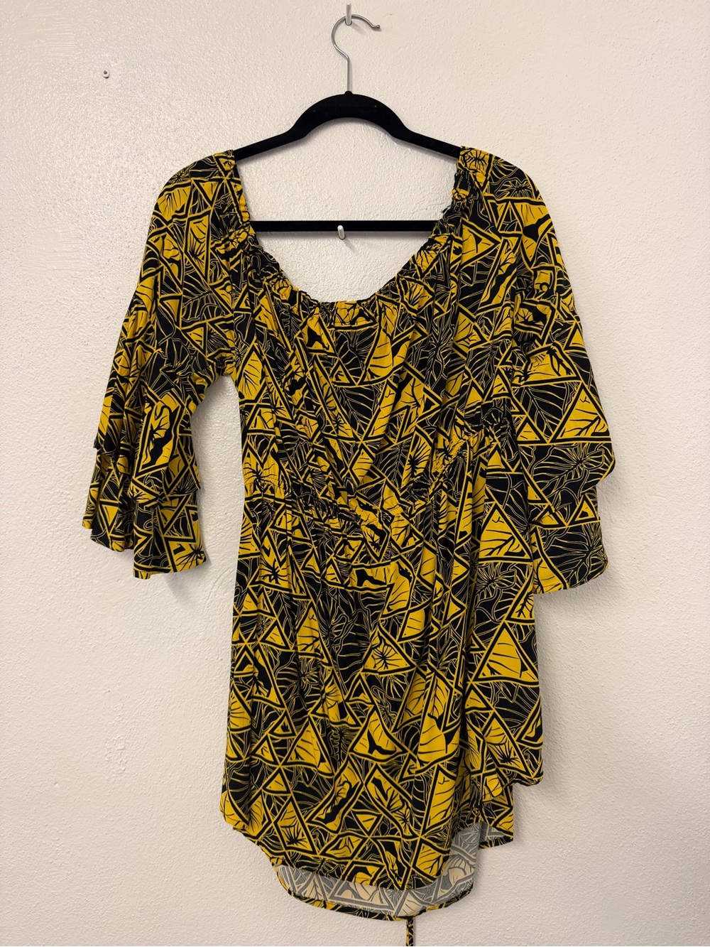 Hawaii’s Finest💛Dress